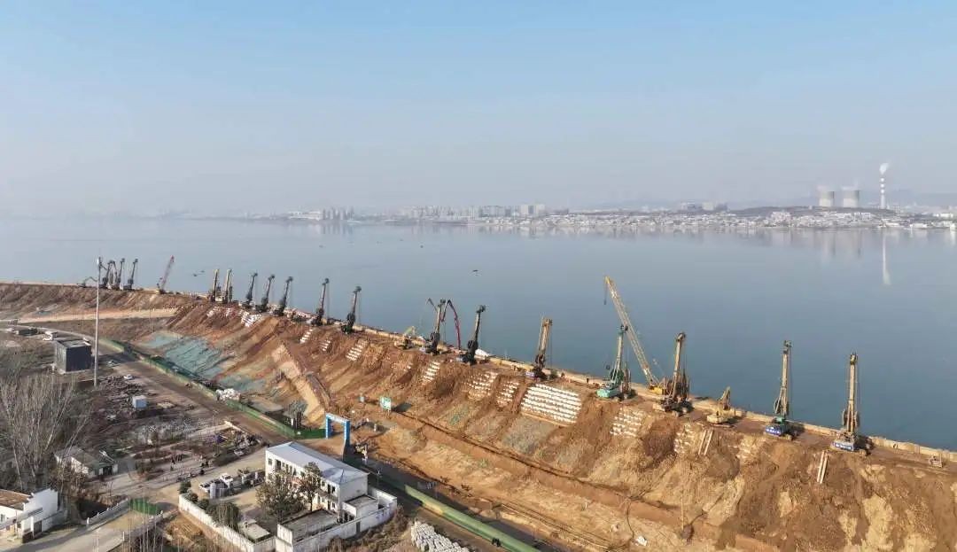 金泰SG系列抓斗主导白龟山水库除险加固工程，设备占比高达85%